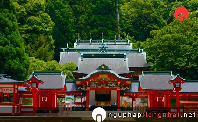 Các địa điểm du lịch ở kagoshima - Đền thờ Kirishima jingu 