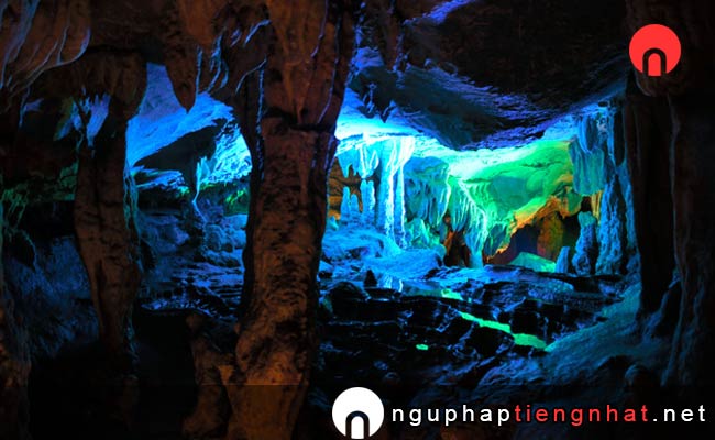 Các địa điểm du lịch ở kochi - Hang động Ryuga-do 