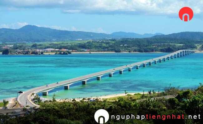 Các địa điểm du lịch ở okinawa - Cây Cầu Kouri